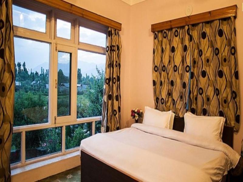 Sheesha Residency Hotel Srīnagar Buitenkant foto