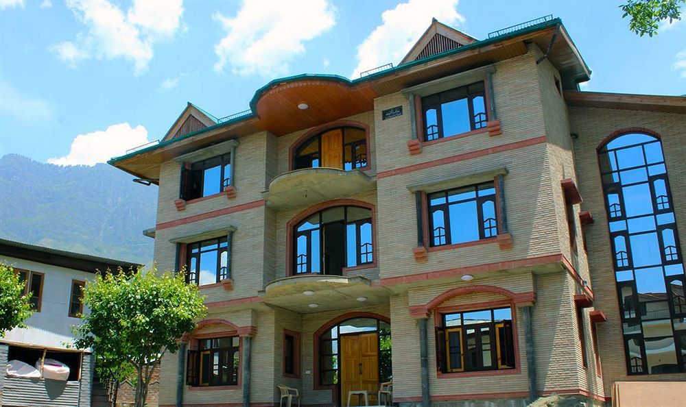 Sheesha Residency Hotel Srīnagar Buitenkant foto